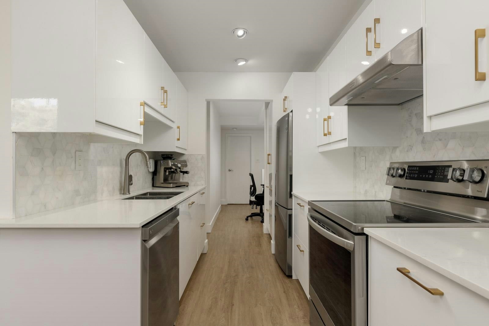 109-3020 Quebec Street, Vancouver, BC, V5T 3B1 - 5