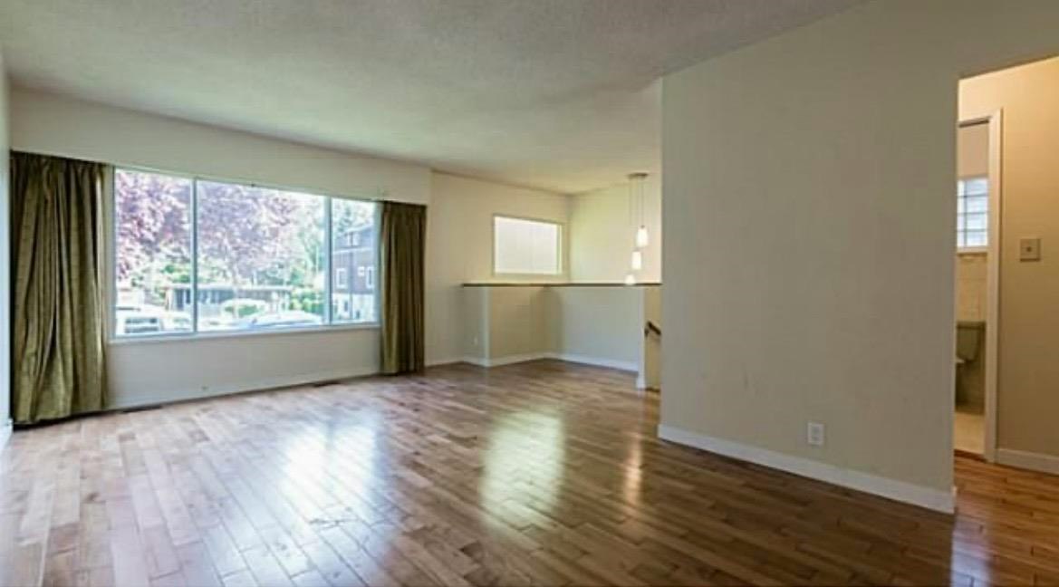 2214 E 4th Avenue - 4