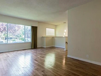 2214 E 4th Avenue - 4