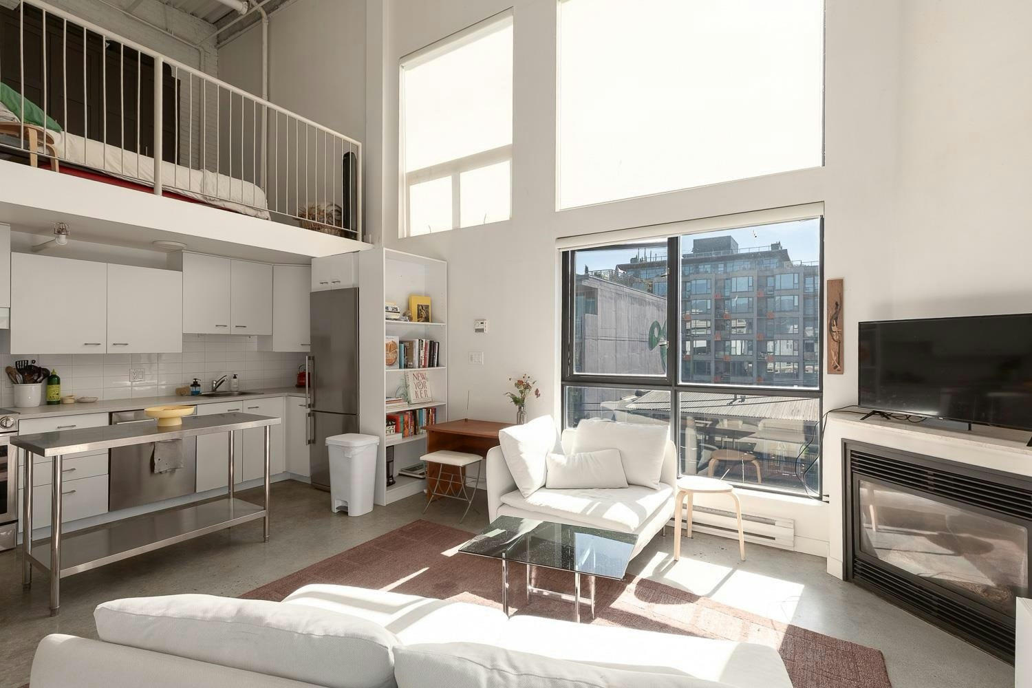 404-234 E 5th Avenue, Vancouver, BC, V5T 1H3