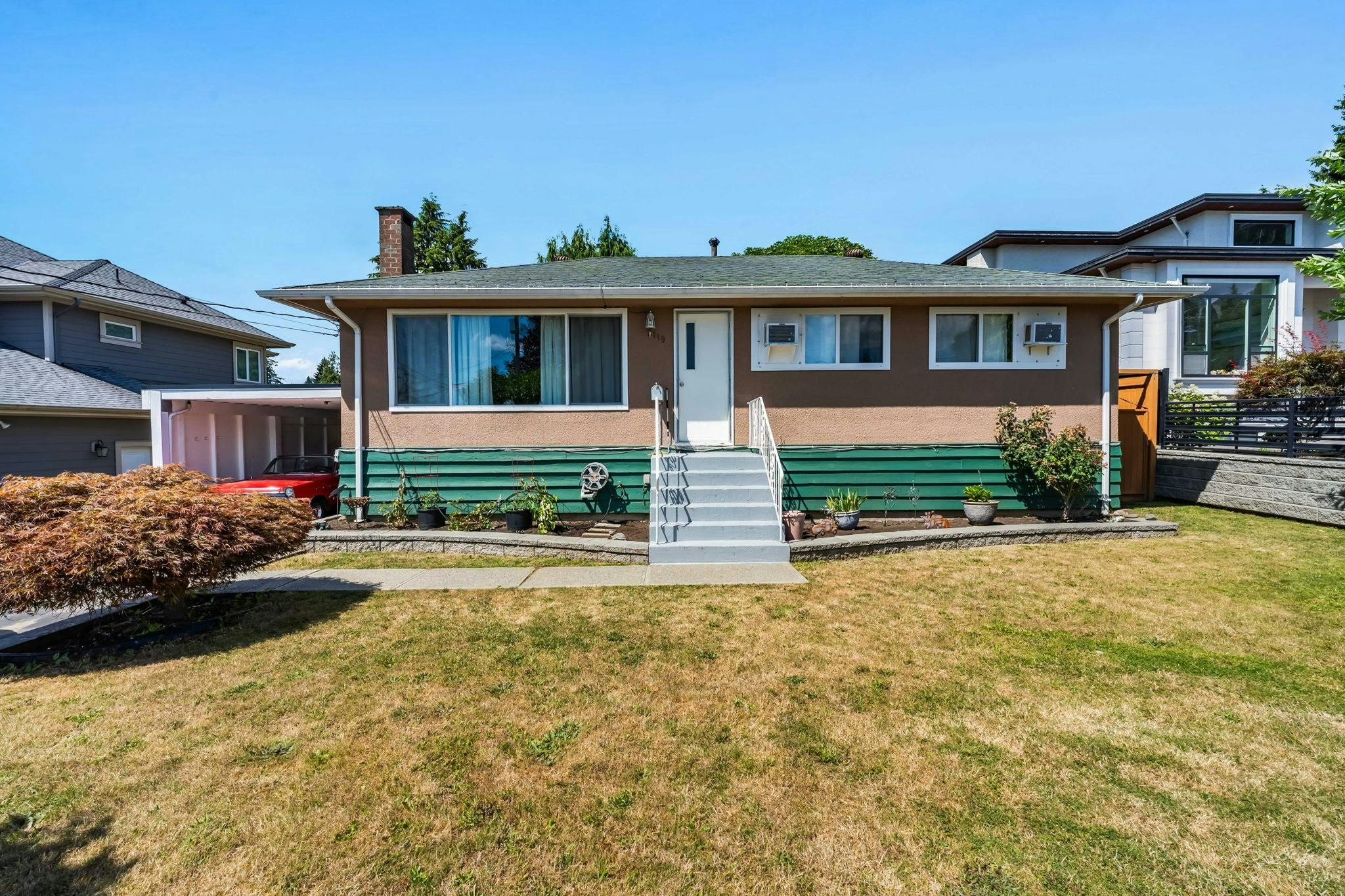 2119 Monterey Avenue, Coquitlam, BC, V3K 2M5