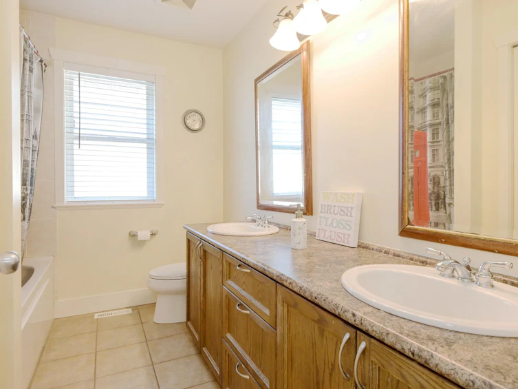 6122 164 Street, Surrey, BC, V3S 3V8 - 23