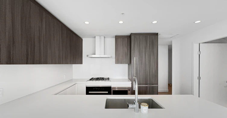 11xx-6320 No 3 Road, Richmond, BC, V6Y 0L5 - 3