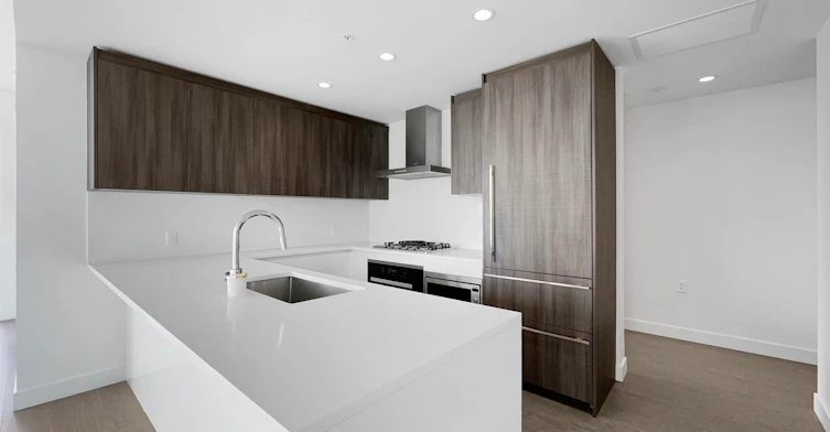 11xx-6320 No 3 Road, Richmond, BC, V6Y 0L5