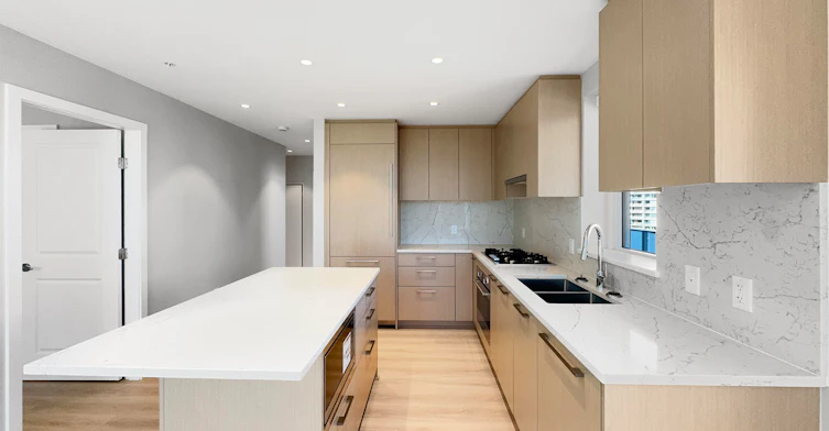 8XX-5938 Olive Avenue, Burnaby, BC, V5H 0M6 - 3