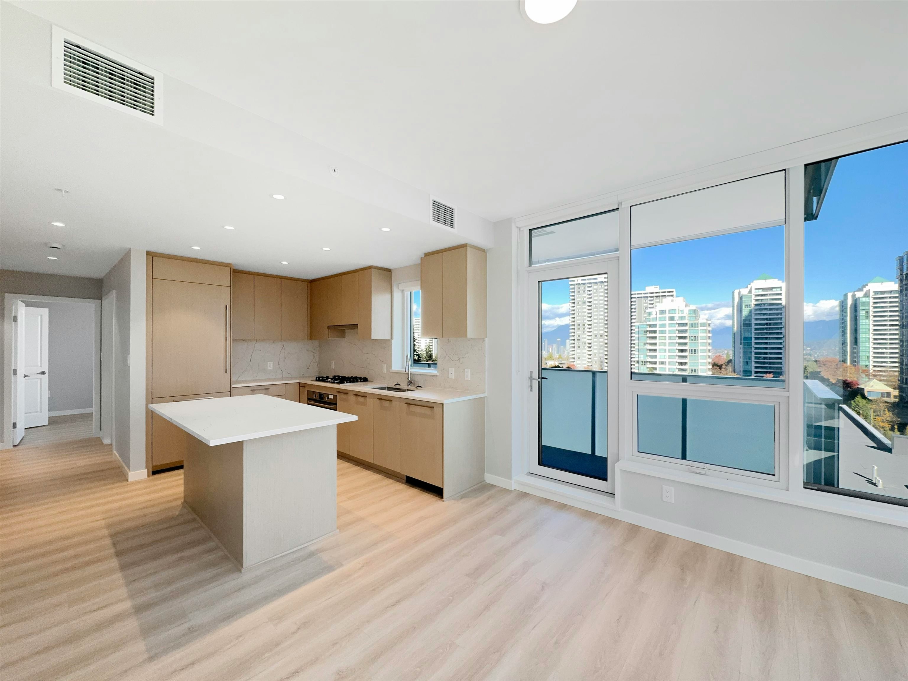 8XX-5938 Olive Avenue, Burnaby, BC, V5H 0M6 - 2