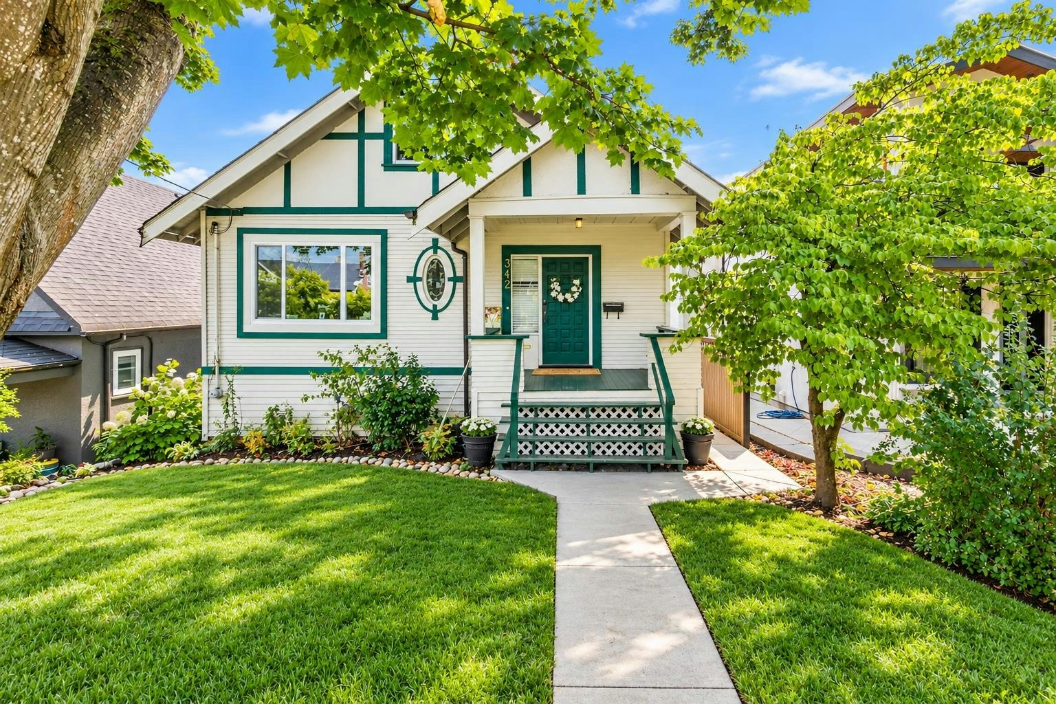 342 E Eighth Avenue, New Westminster, BC, V3L 4K8