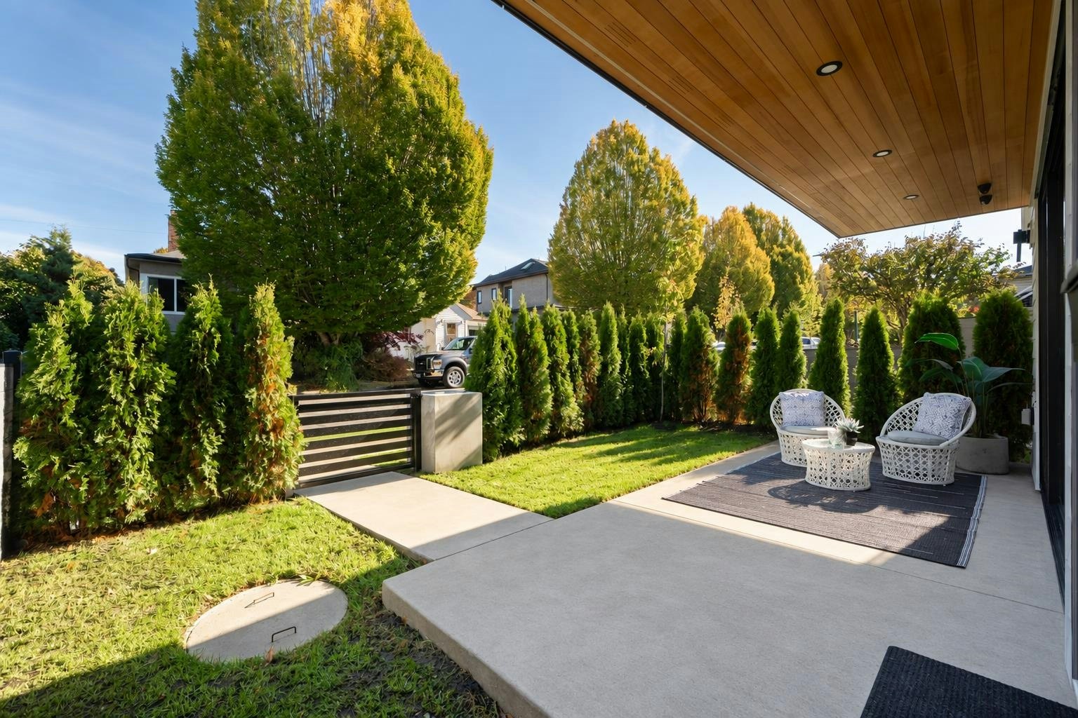 1-5023 Ross Street - 3