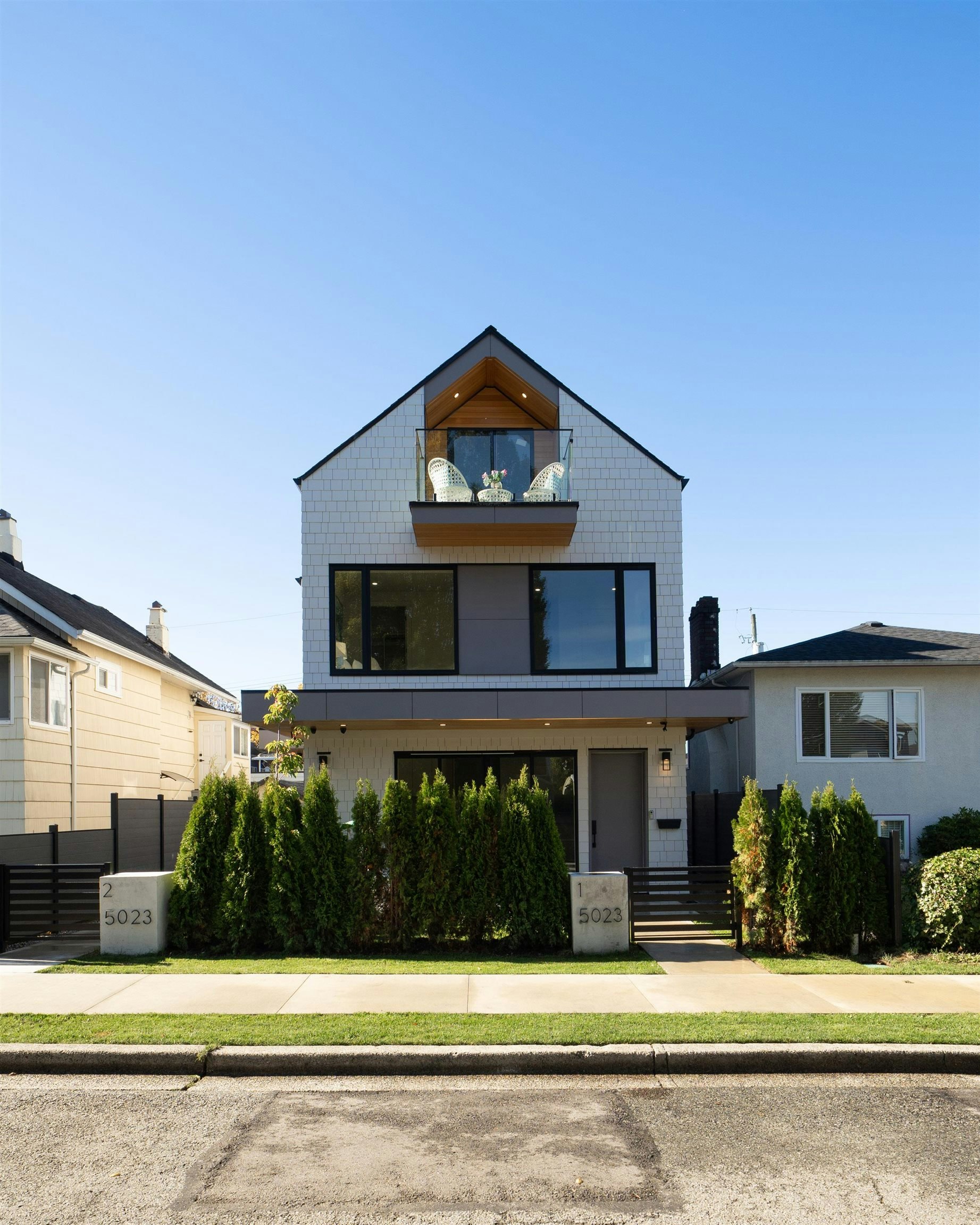 1-5023 Ross Street - 2