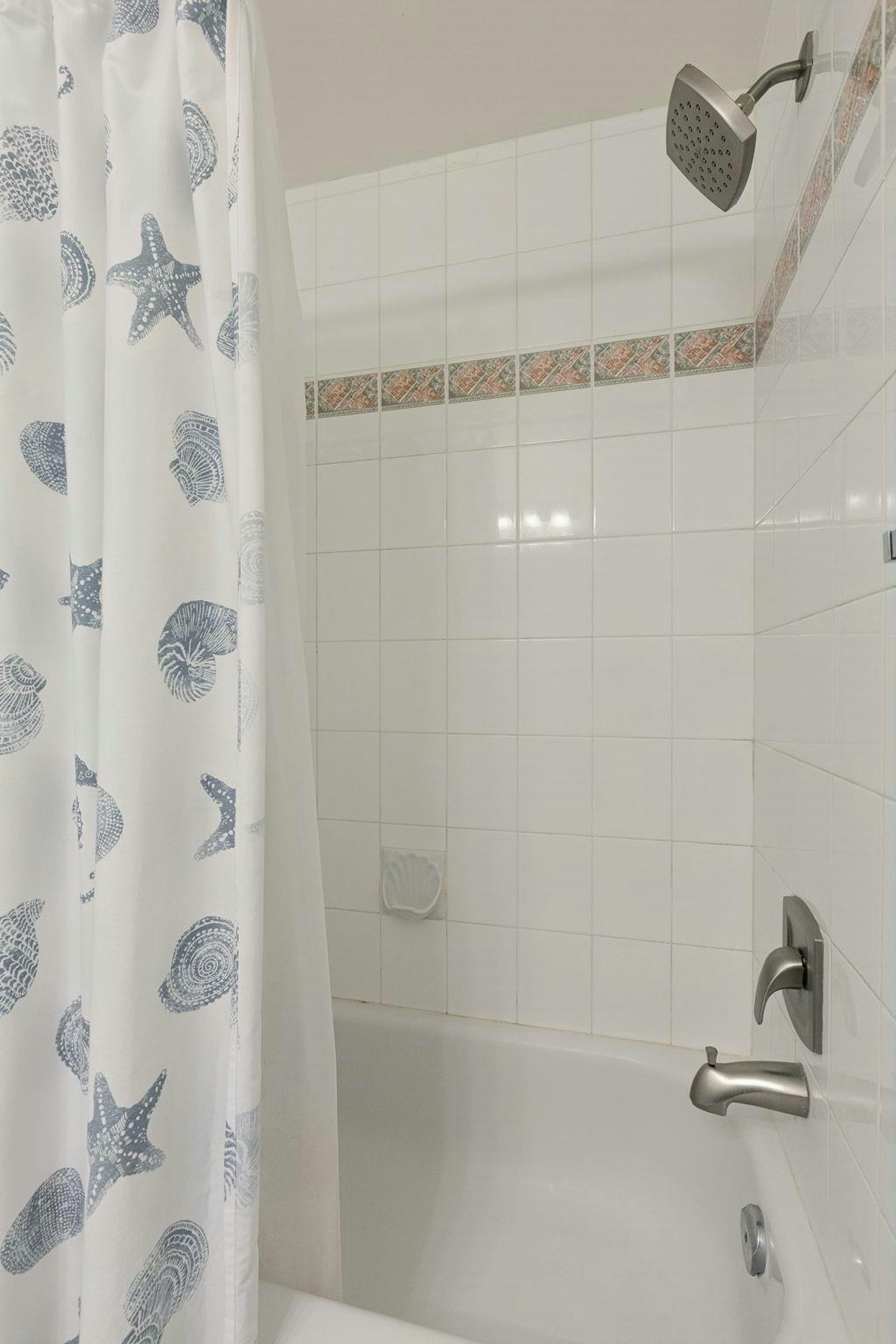 PH12-223 Mountain Highway, North Vancouver, BC, V7J 3V3 - 26