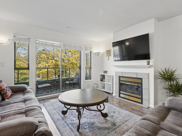 PH12-223 Mountain Highway, North Vancouver, BC, V7J 3V3 - 2