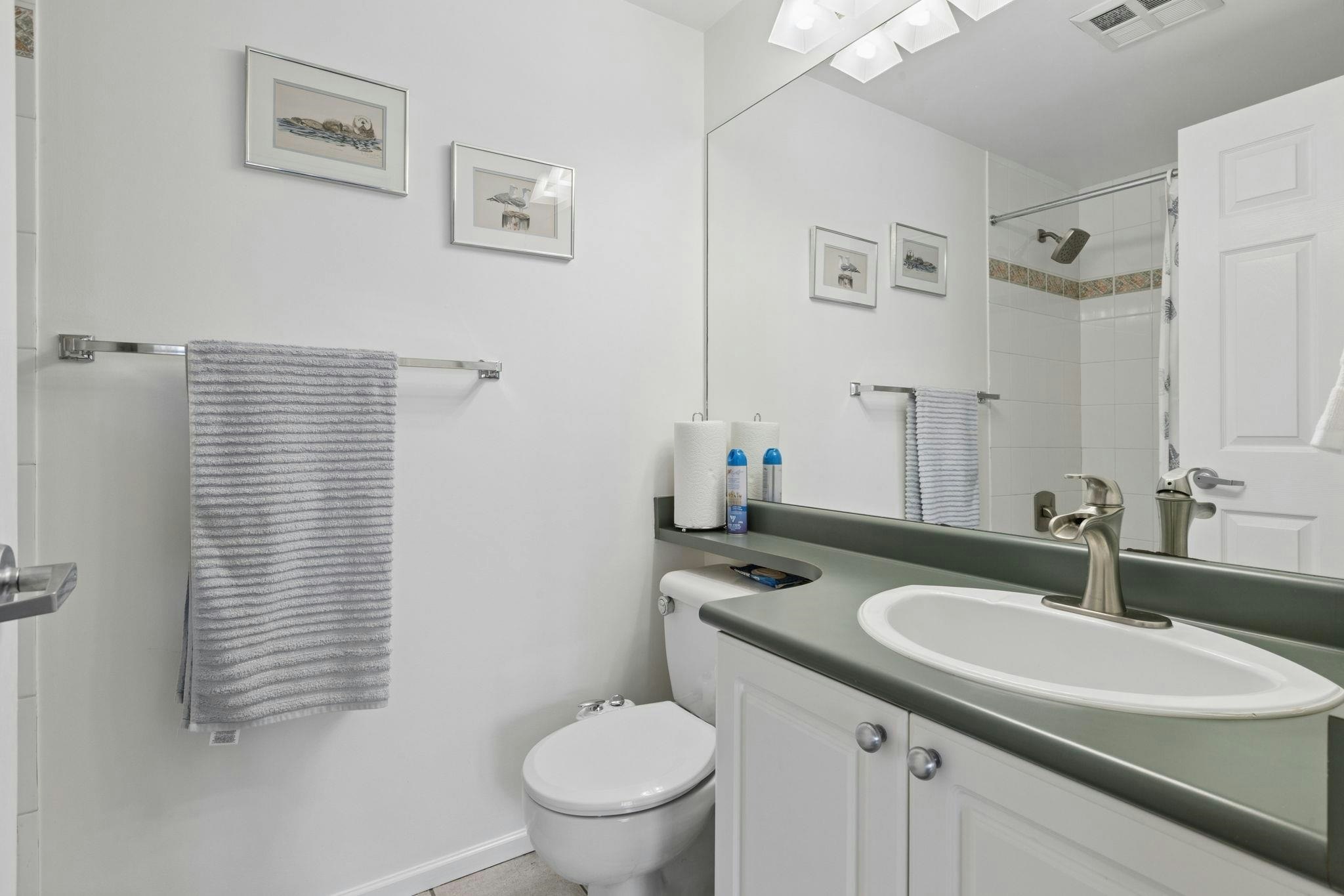 PH12-223 Mountain Highway, North Vancouver, BC, V7J 3V3 - 24