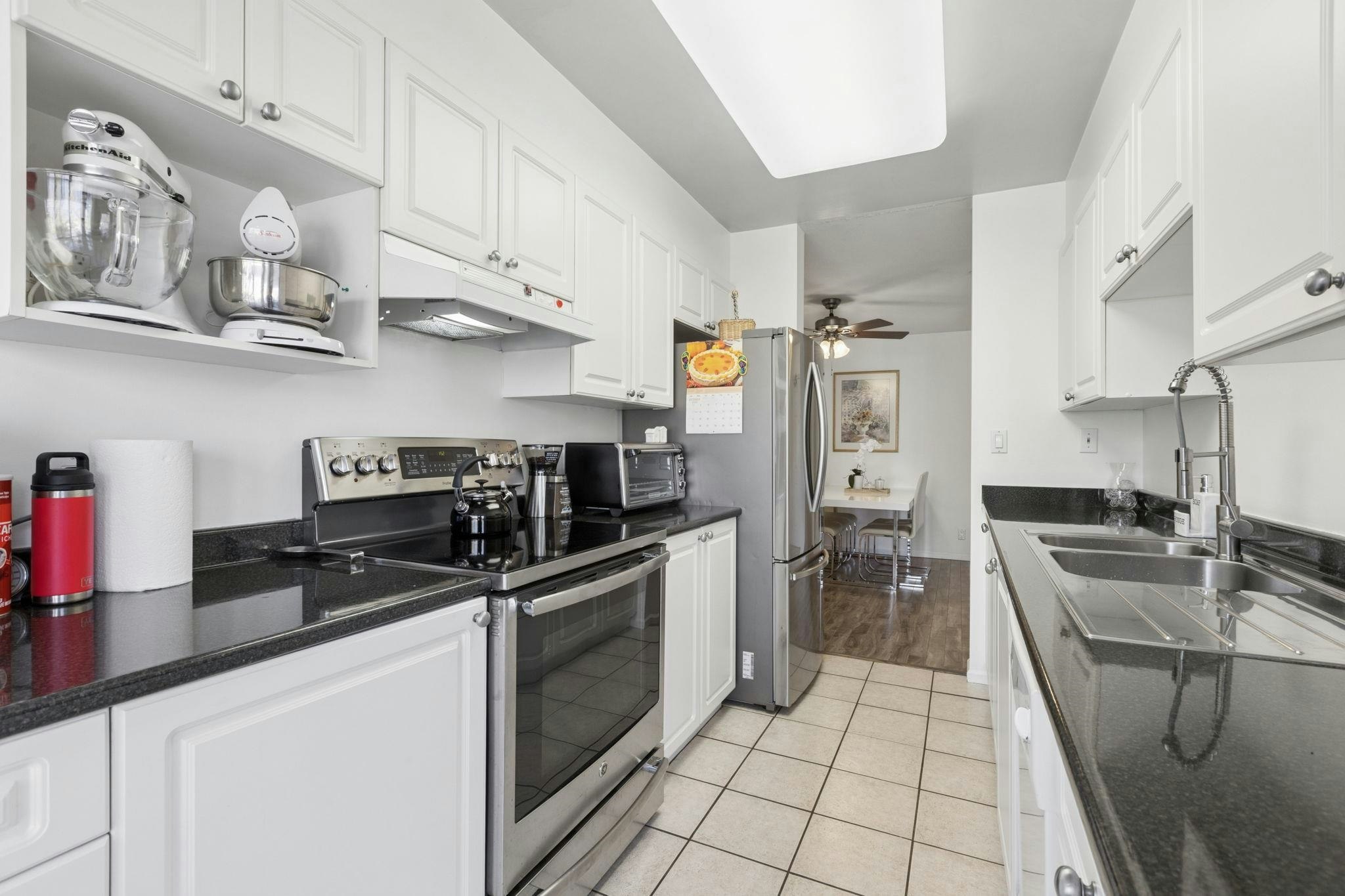 PH12-223 Mountain Highway, North Vancouver, BC, V7J 3V3 - 20