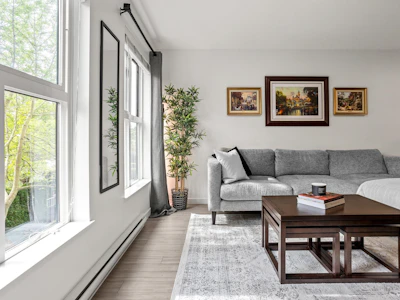 212-3323 151 Street - 5