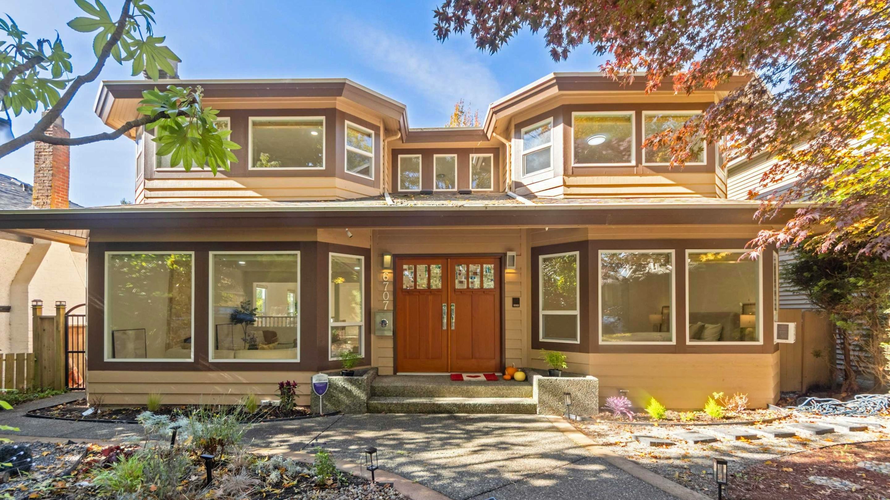 6707 Laburnum Street, Vancouver, BC, V6P 5M6