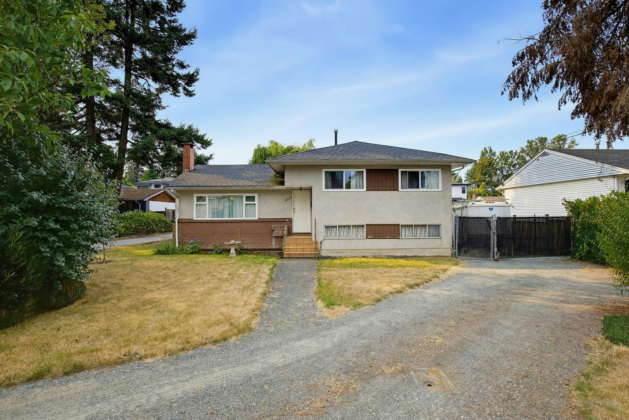 13022 101 Avenue, Surrey, BC, V3T 1L1
