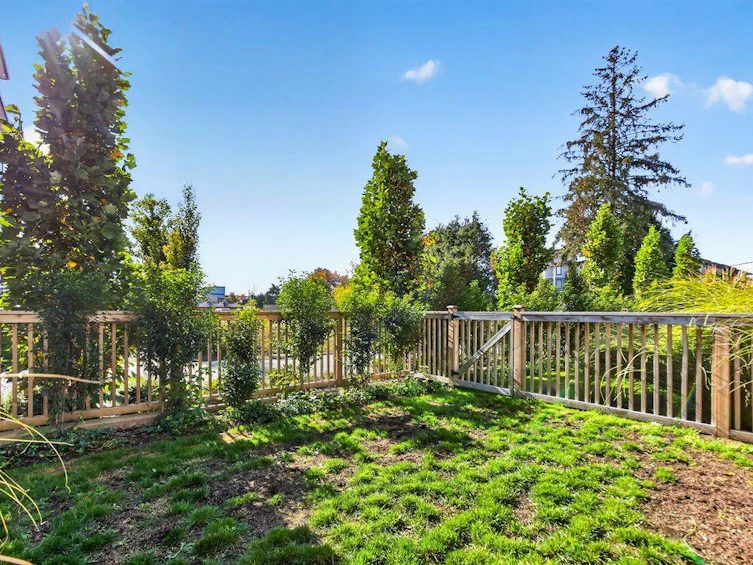 107-22562 121 Avenue, Maple Ridge, BC, V2X 3Y8 - 23