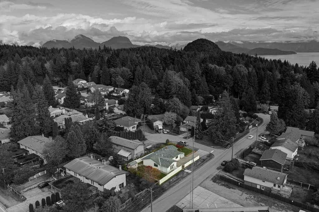 776 Seacot Way, Gibsons, BC, V0N 1V9 - 29