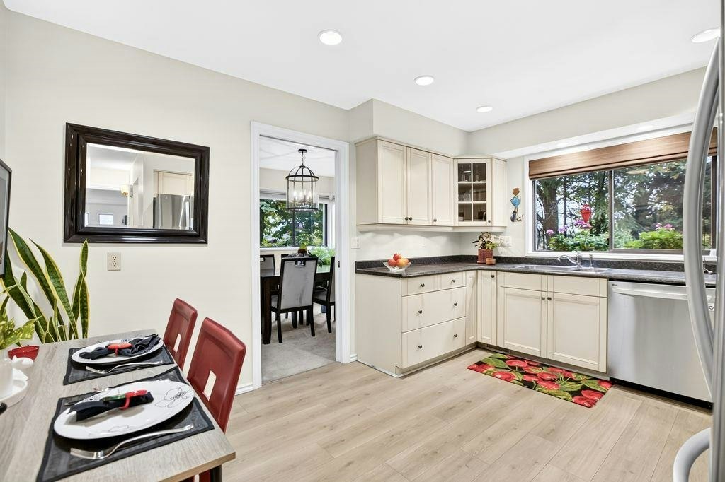 11643 192b Street, Pitt Meadows, BC, V3Y 1E9 - 16