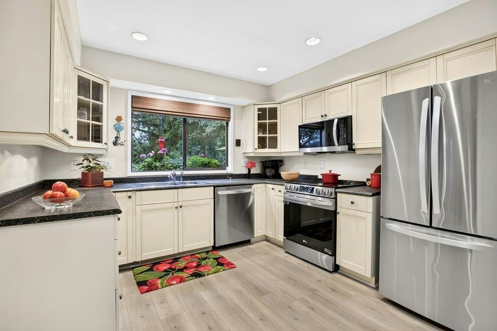 11643 192b Street, Pitt Meadows, BC, V3Y 1E9 - 14