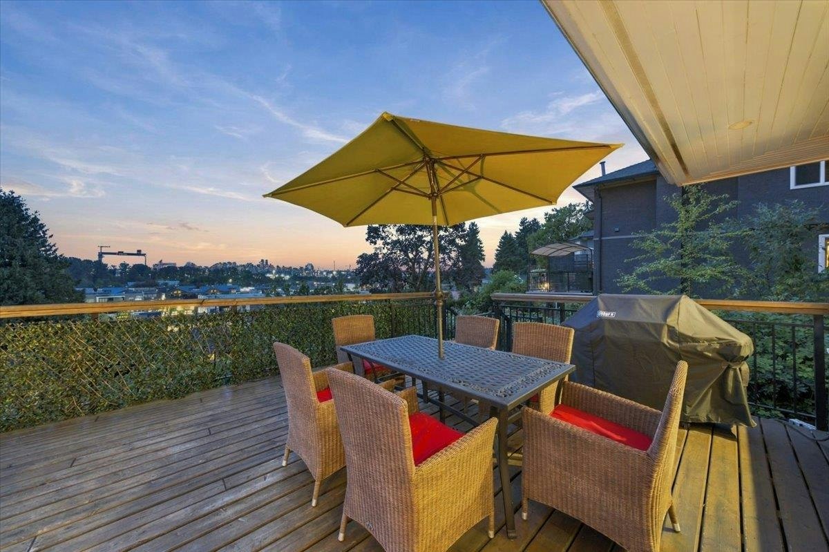 1095 W Keith Road, North Vancouver, BC, V7P 1Y6