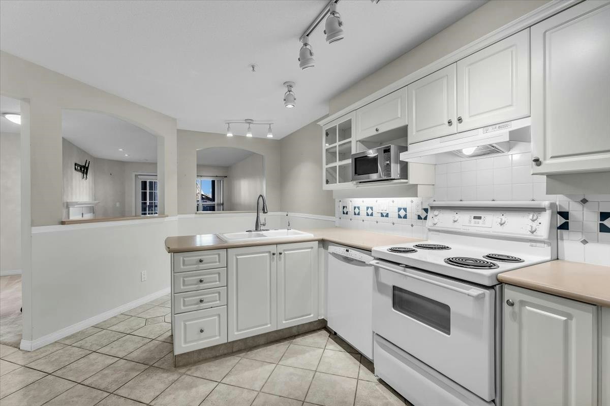 324-12931 Railway Avenue, Richmond, BC, V7E 6M5 - 11