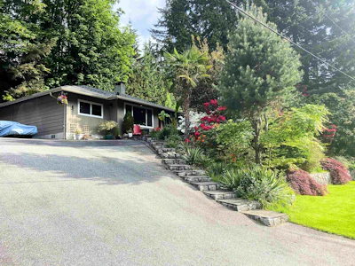 1525 Avonlynn Crescent - 2