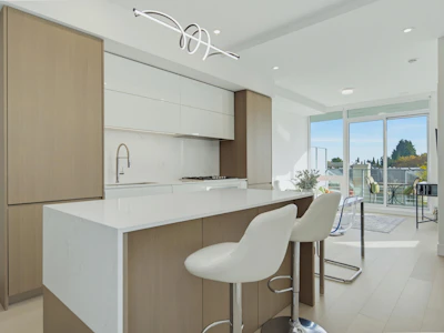 406-1342 Johnston Road - 5