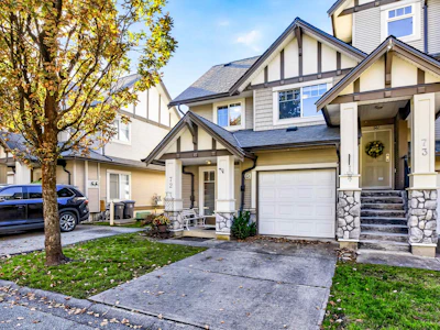 72-18221 68 Avenue - 2