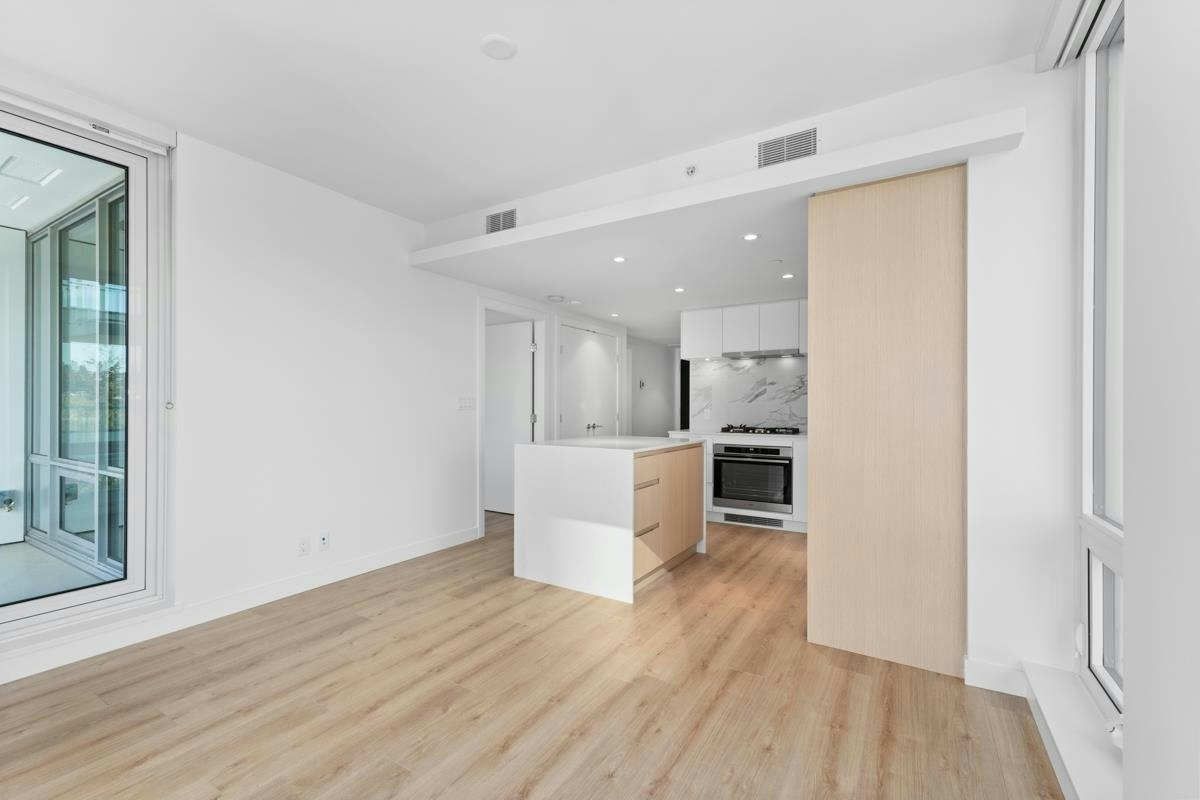1202-1500 Fern Street, North Vancouver, BC, V7J 1H6 - 11