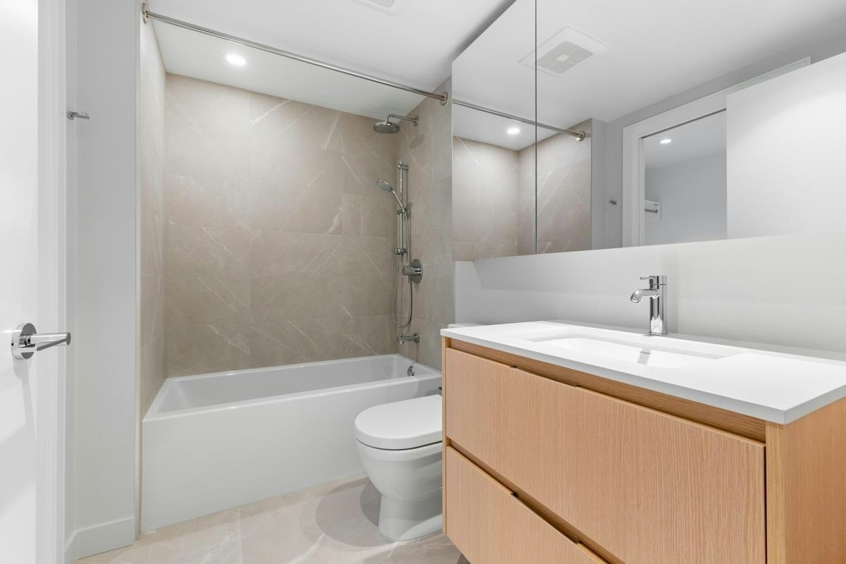 1202-1500 Fern Street, North Vancouver, BC, V7J 1H6 - 21