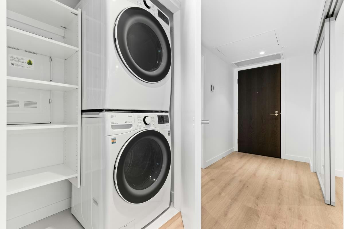 1202-1500 Fern Street, North Vancouver, BC, V7J 1H6 - 24