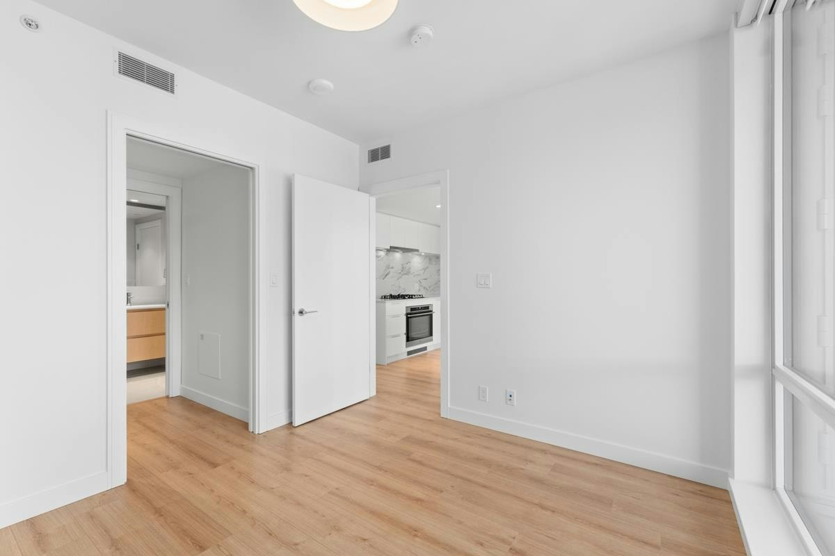 1202-1500 Fern Street, North Vancouver, BC, V7J 1H6 - 18