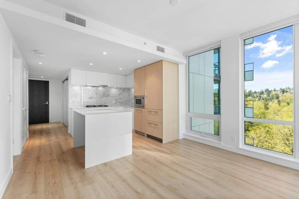 1202-1500 Fern Street, North Vancouver, BC, V7J 1H6 - 9