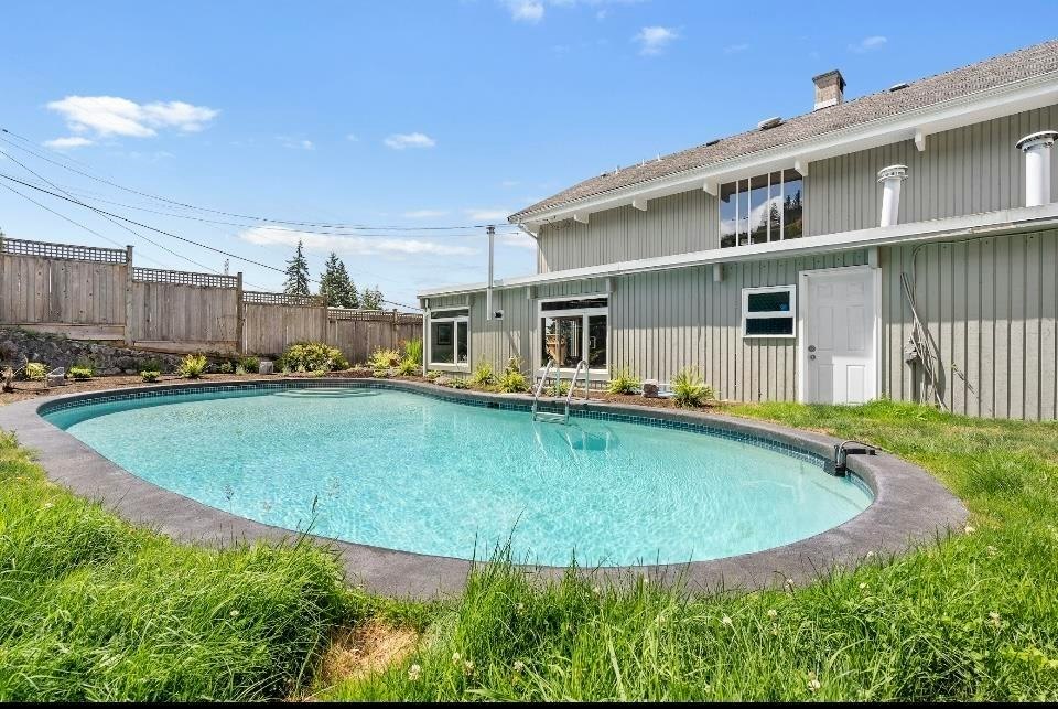 442 Monteray Avenue - 5