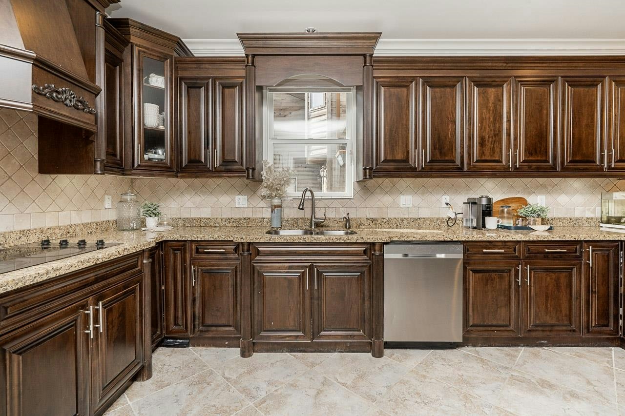 7035 6th Street - 5