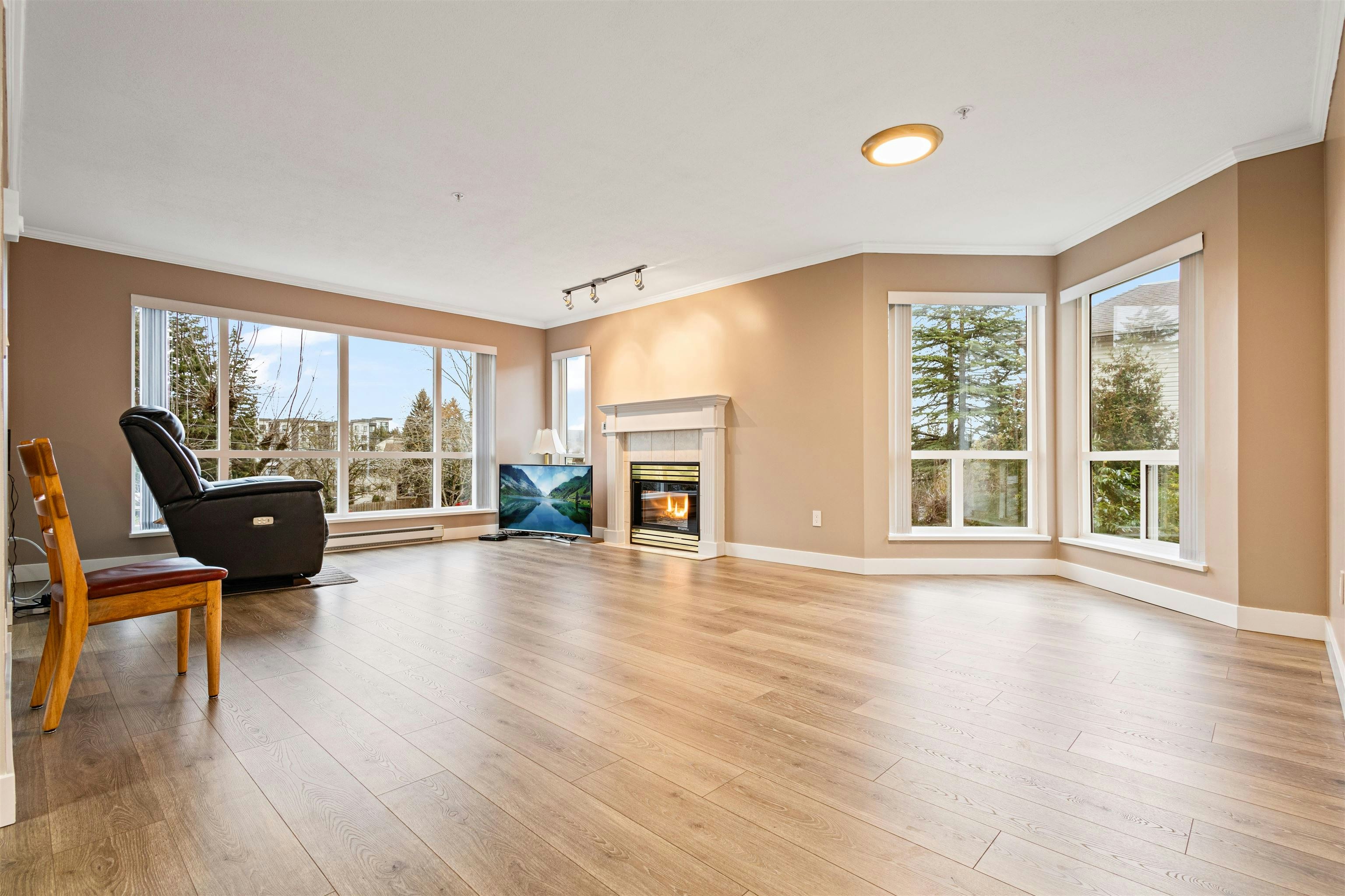 206-32120 Mt Waddington Avenue, Abbotsford, BC, V2T 2E8