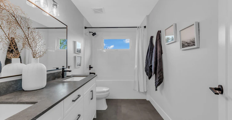 14** 134a Street, Surrey, BC, V4A 9A5 - 36