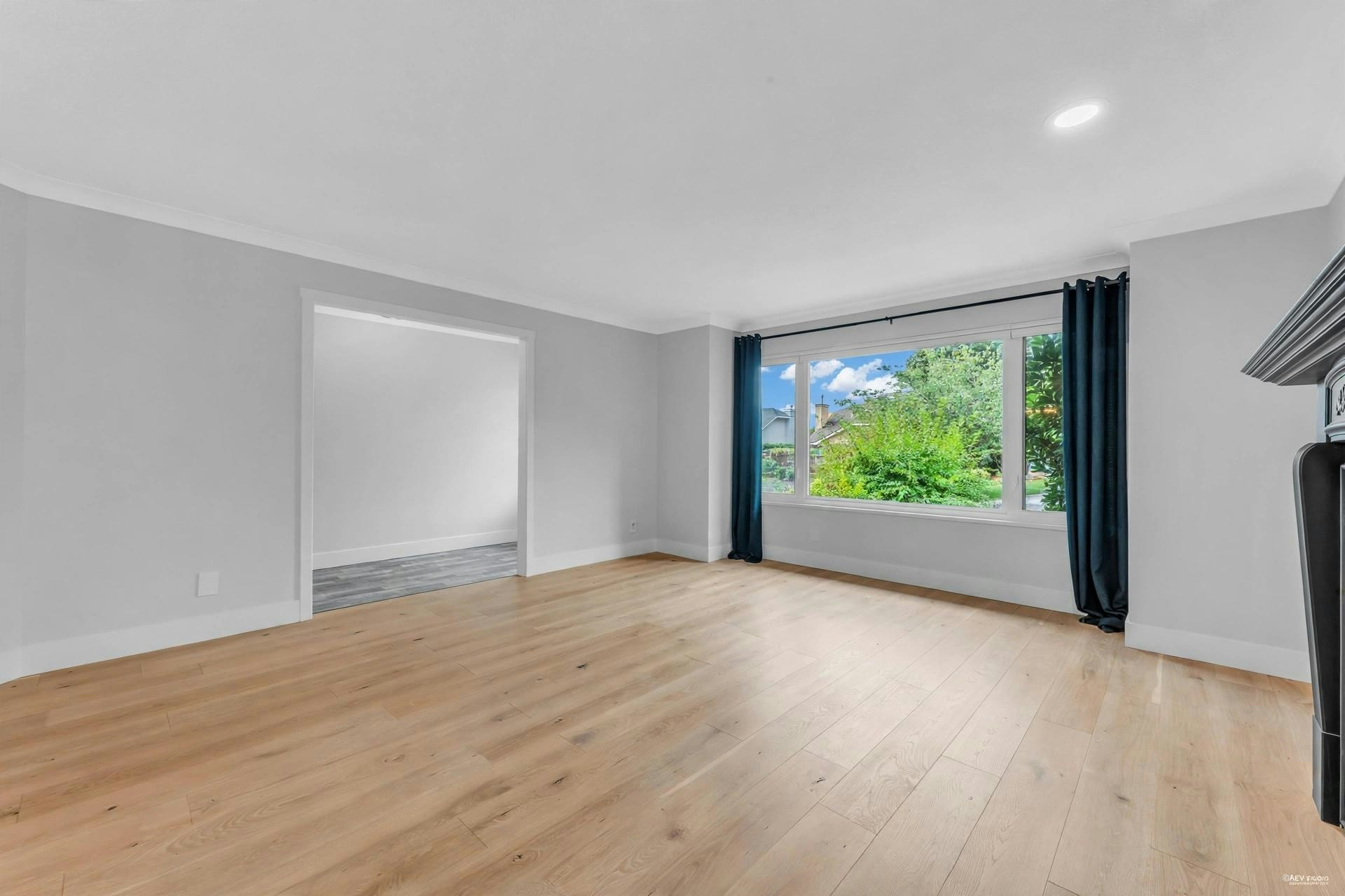 14** 134a Street, Surrey, BC, V4A 9A5 - 10