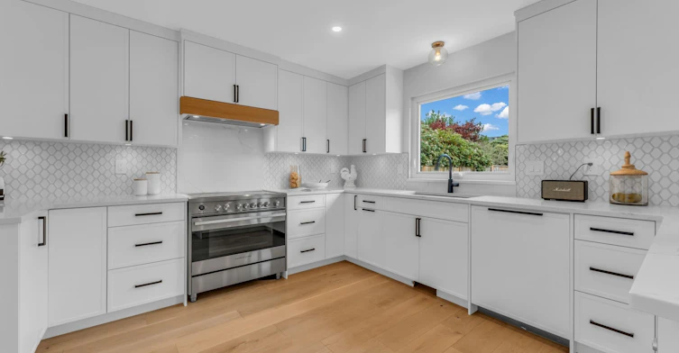 14** 134a Street, Surrey, BC, V4A 9A5 - 15