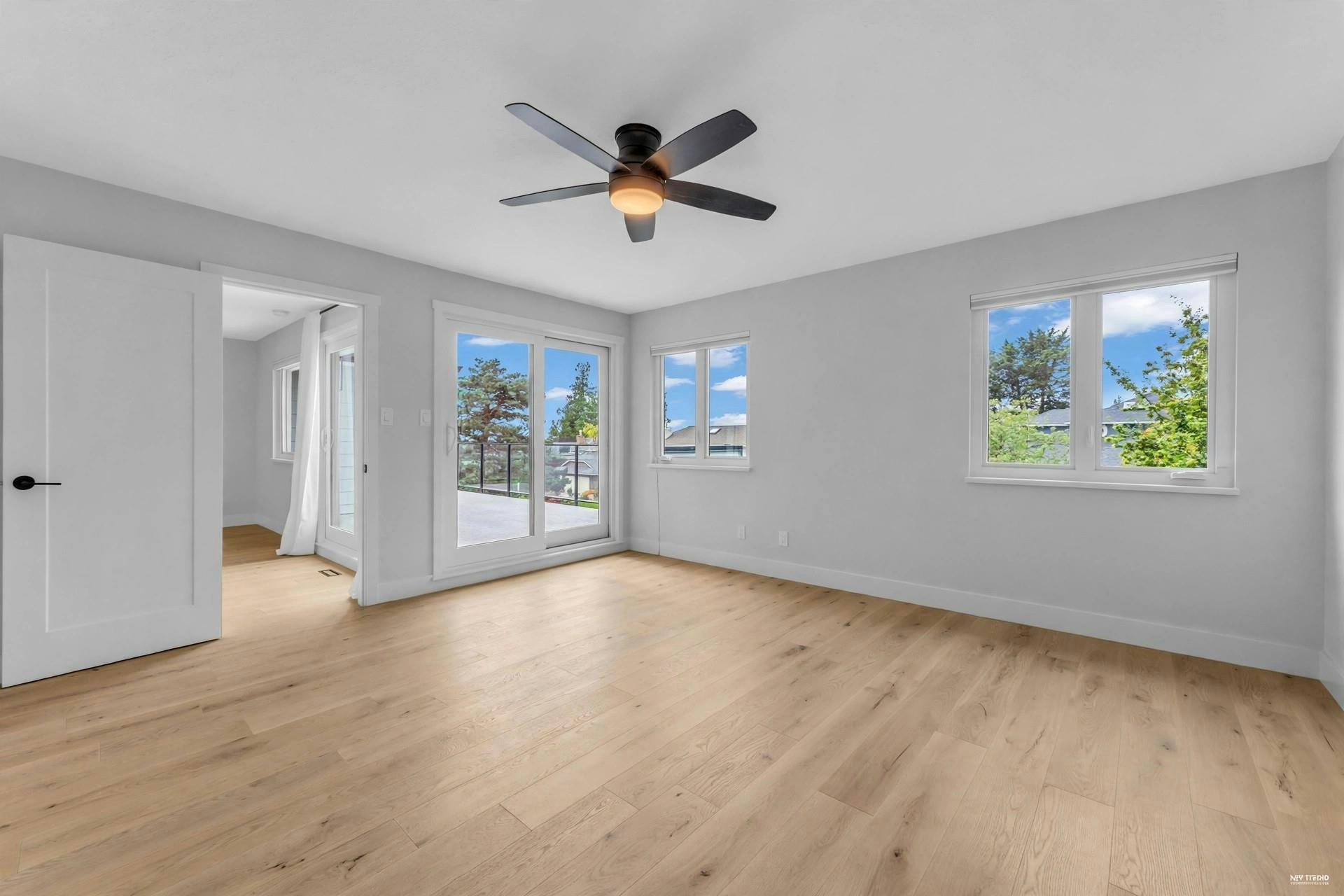 14** 134a Street, Surrey, BC, V4A 9A5 - 19