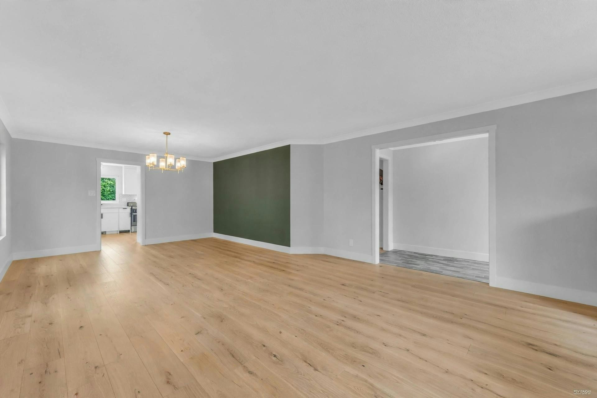 14** 134a Street, Surrey, BC, V4A 9A5 - 9