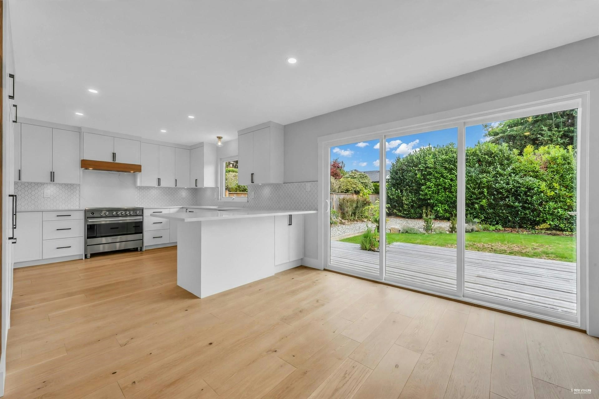 14** 134a Street, Surrey, BC, V4A 9A5 - 28