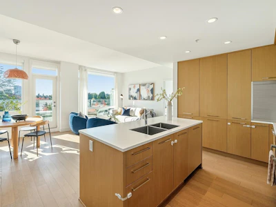 605-5115 Cambie Street - 2