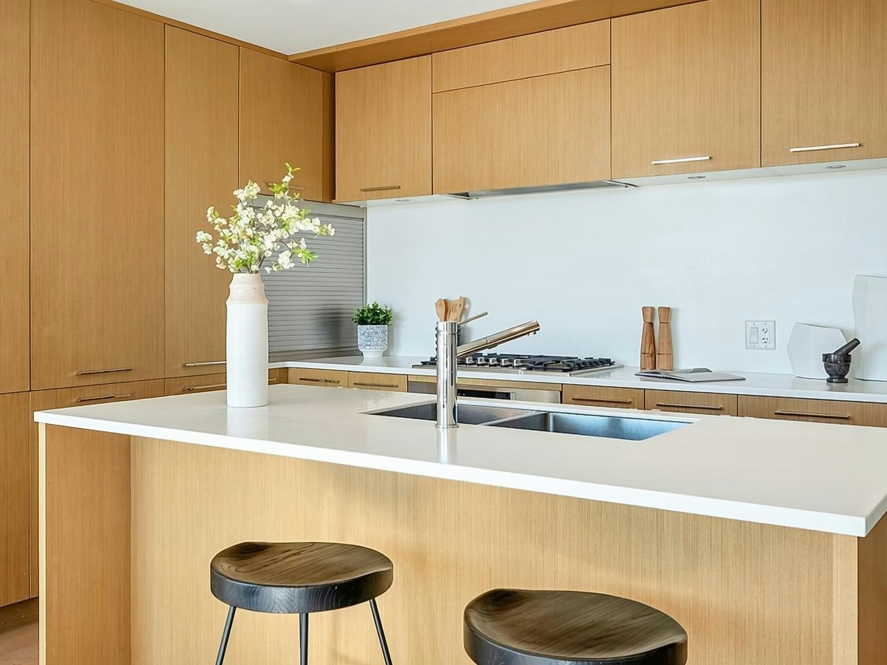 605-5115 Cambie Street - 4
