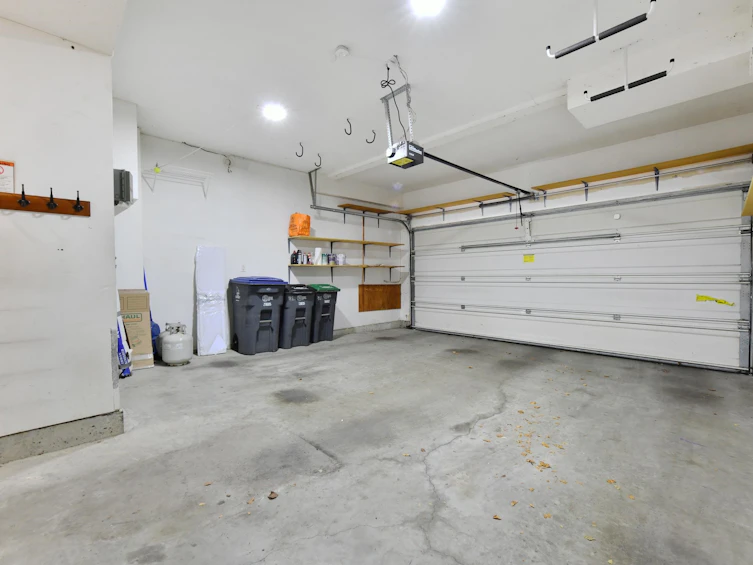 21-15068 58 Avenue, Surrey, BC, V3S 9J9 - 25