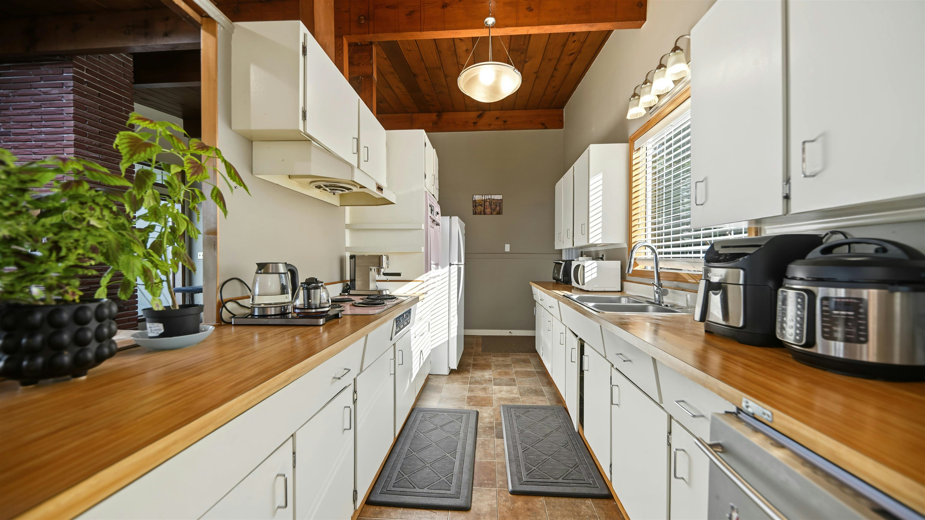 2206 Pinecrest Avenue, Coquitlam, BC, V3J 6T6 - 6
