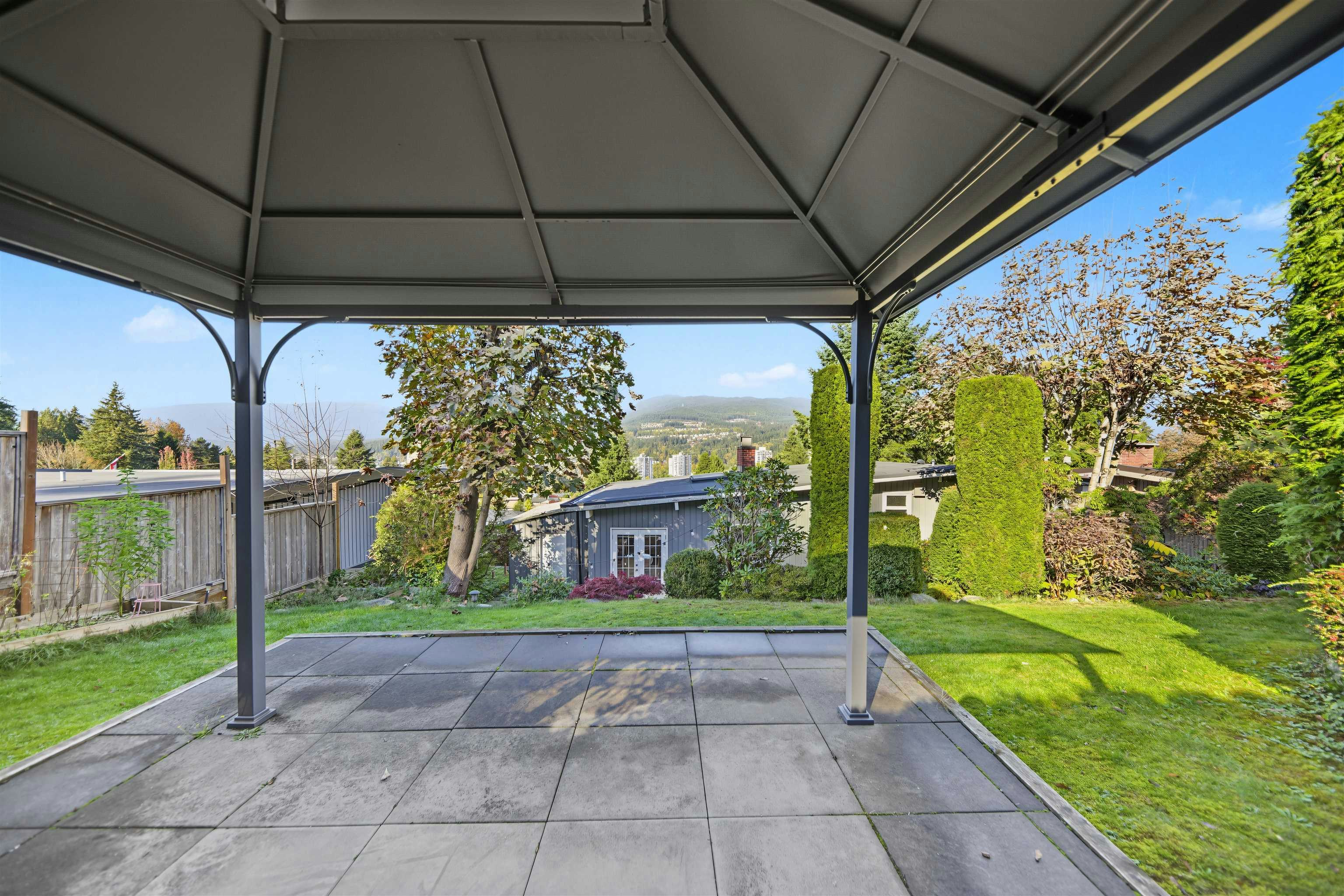 2206 Pinecrest Avenue, Coquitlam, BC, V3J 6T6 - 26