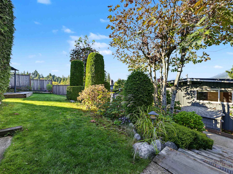 2206 Pinecrest Avenue, Coquitlam, BC, V3J 6T6 - 27