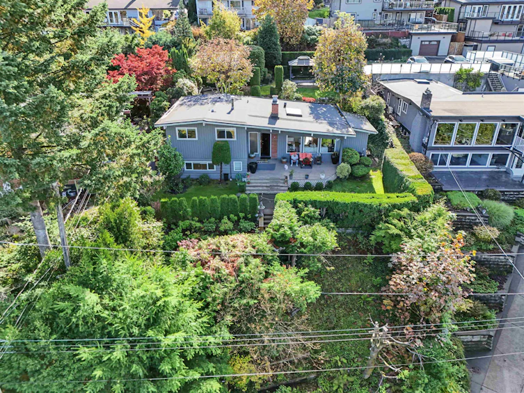 2206 Pinecrest Avenue, Coquitlam, BC, V3J 6T6 - 30